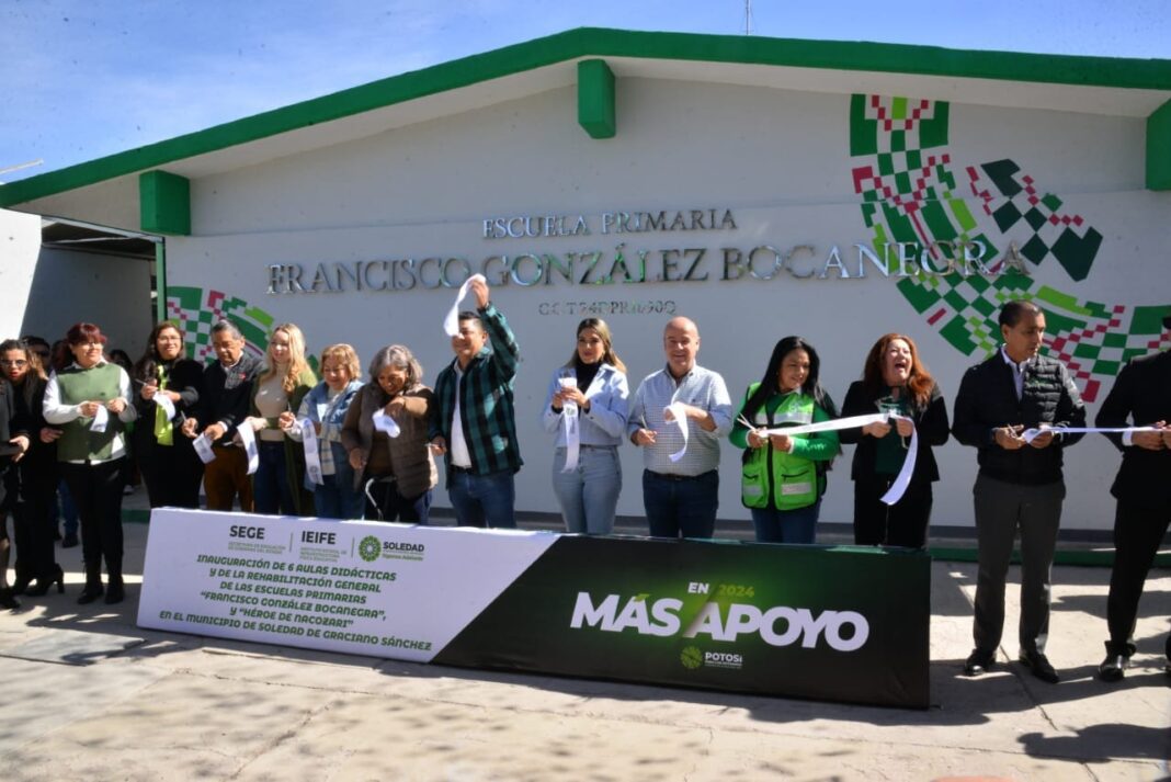 Ricardo Gallardo y Leonor Noyola renuevan Primaria en Av. de los Pinos