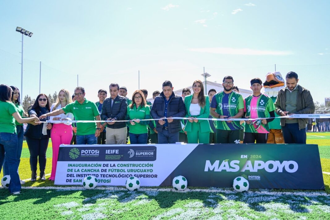 Ricardo Gallardo inaugura cancha en el Instituto Tecnológico Superior